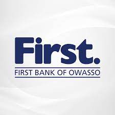What does Dee Sokolosky from First Bank Of Owasso LOVE about his city?